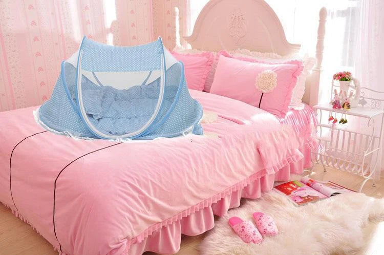 Portable Baby Bed with Insect Net